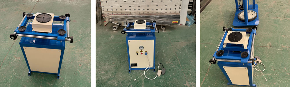 Tabella di diffusione del sigillante ruotata dalla macchina per estrusore di rivestimento del sigillante orizzontale.jpg Tabella di diffusione del sigillante ruotata dalla macchina per estrusore di rivestimento del sigillante orizzontale.jpg