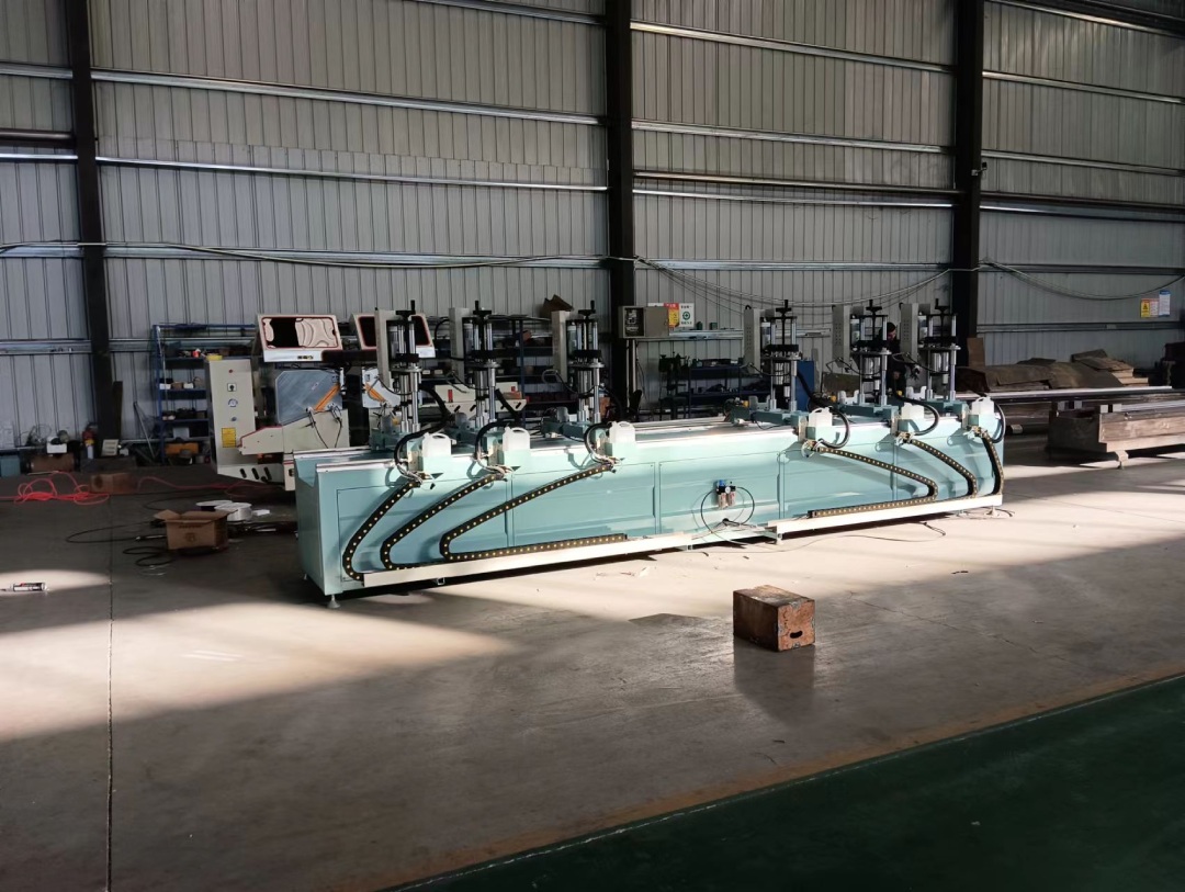 Macchina perforatrice combinata multi-perla