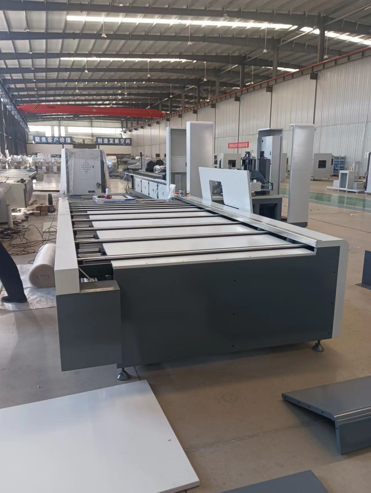 CNC Aluminum Profile Drilling And Cutting Center Machine